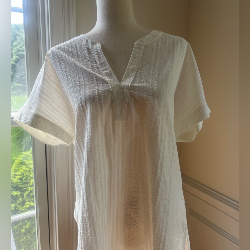Matty M Textured Ivory Top
